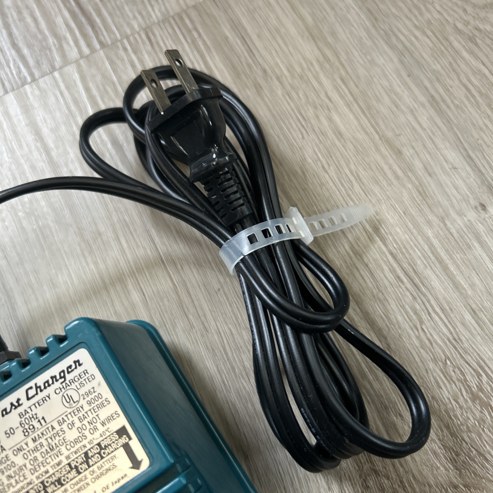 Makita Fast Charger Model DC9100 Battery Charger For 9.6V Stick Batteries Tested