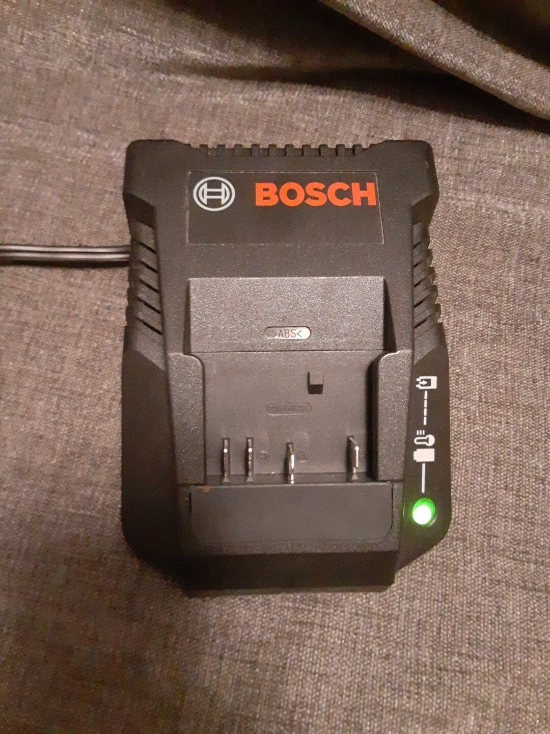 Genuine Bosch BC660 OEM Replacement 18v Battery Charger Tested