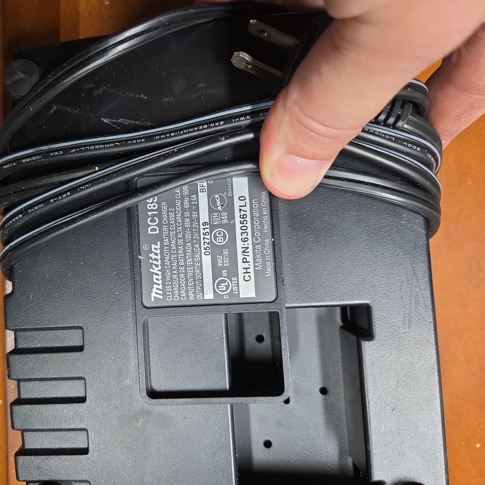 New Makita DC18SD 18V Standard Battery Charger