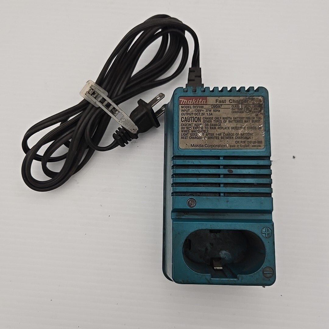 Makita DC9700A Charger Output: DC 7.2V-9.6V 1.5A