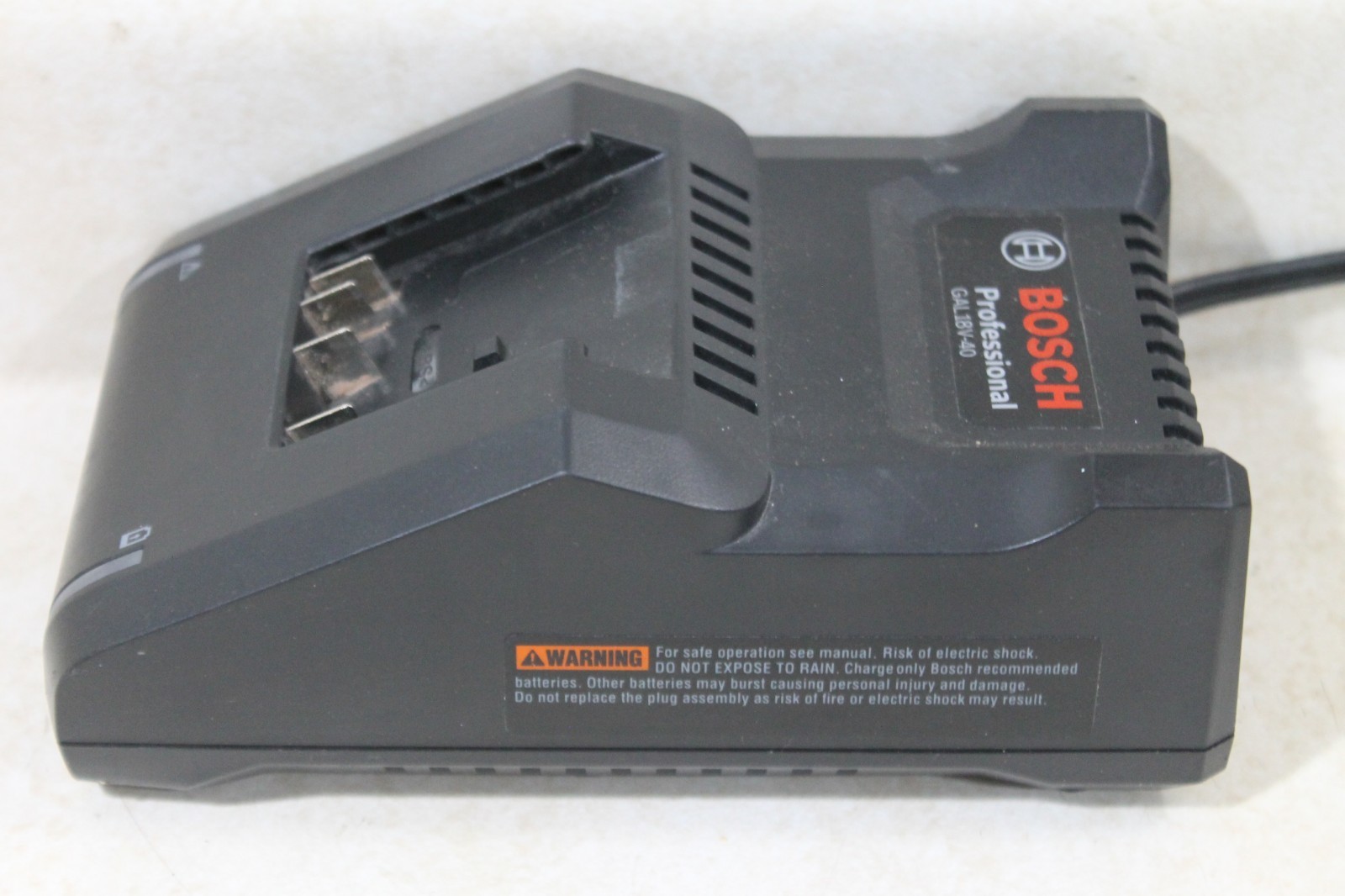 TESTED Genuine OEM Bosch Professional 18V Volt Battery Charger GAL 18V-40