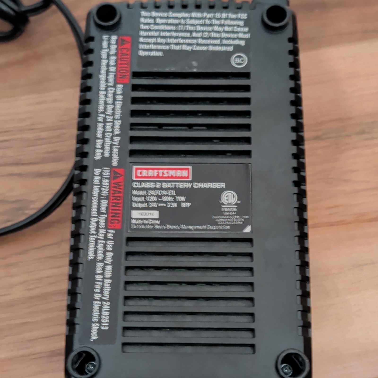 Craftsman 24V Lithium-Ion Battery Charger 24840 Red Charges 1 Battery