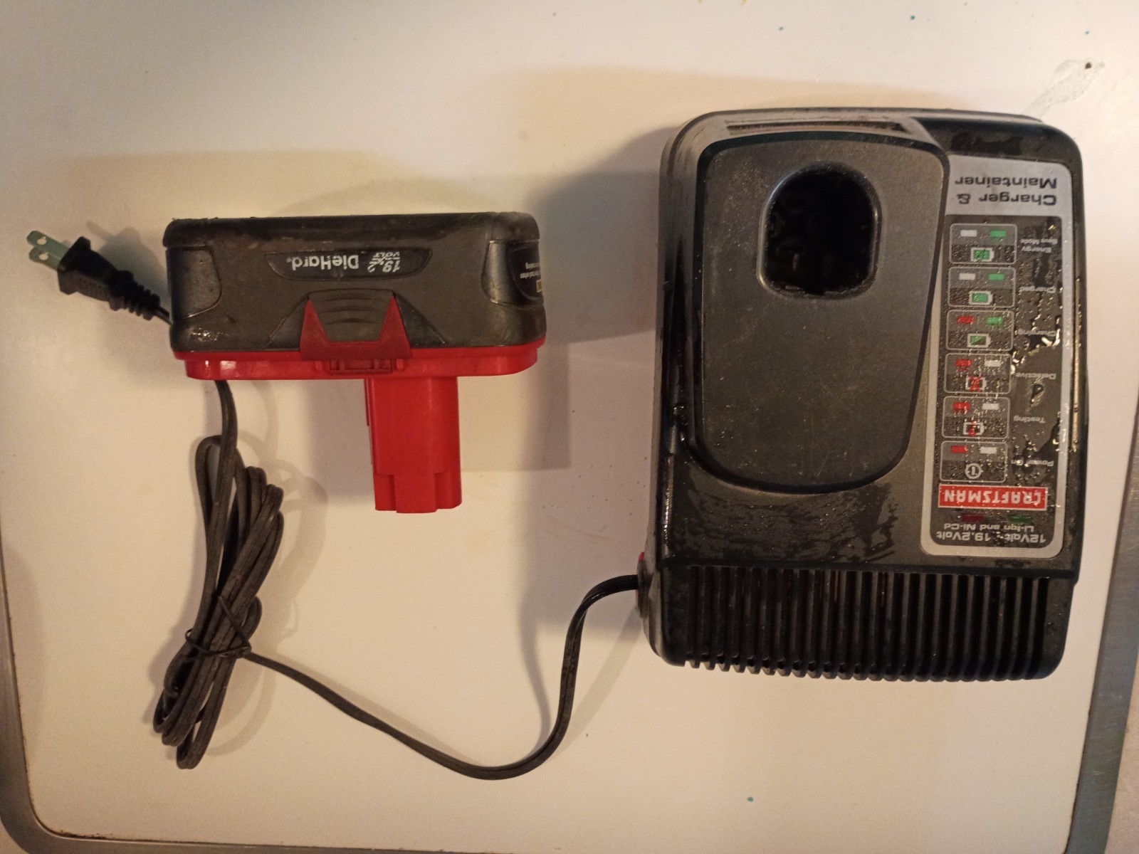 Craftsman Charger 315.CH2030 and included 19.2 Volt Diehard Battery Tested Works