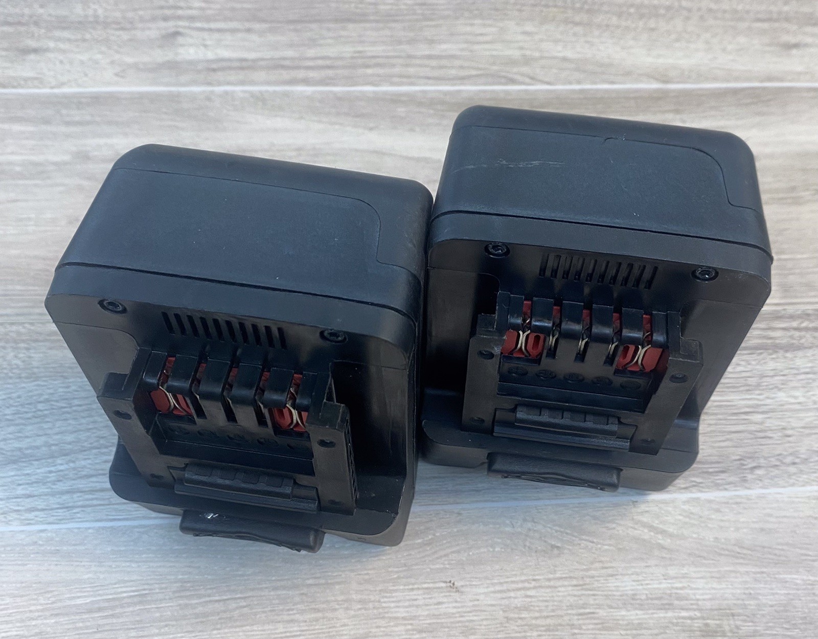 Snap-On CTC131A Dual Battery Charger 14.4V 18V With 18V Battery