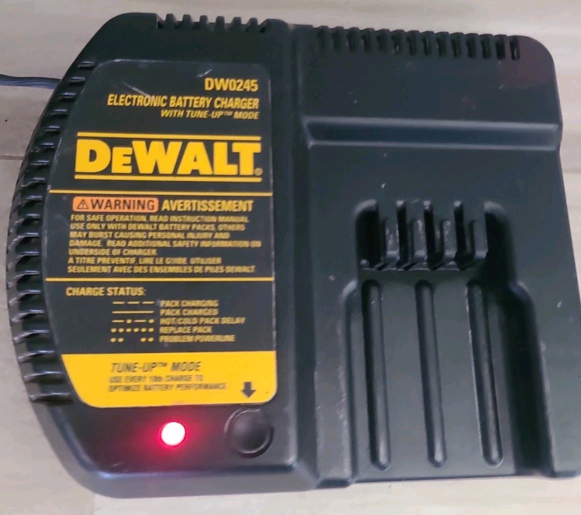 DeWalt DW0245 Electronic Battery Charger with Tune-Up Mode For DW0240 DW0242
