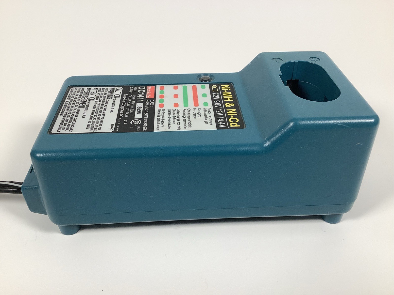 Makita DC1411 Battery Charger Ni-Mh & Ni-Cd 7.2V 9.6V 12V 14.4V – Works Great –