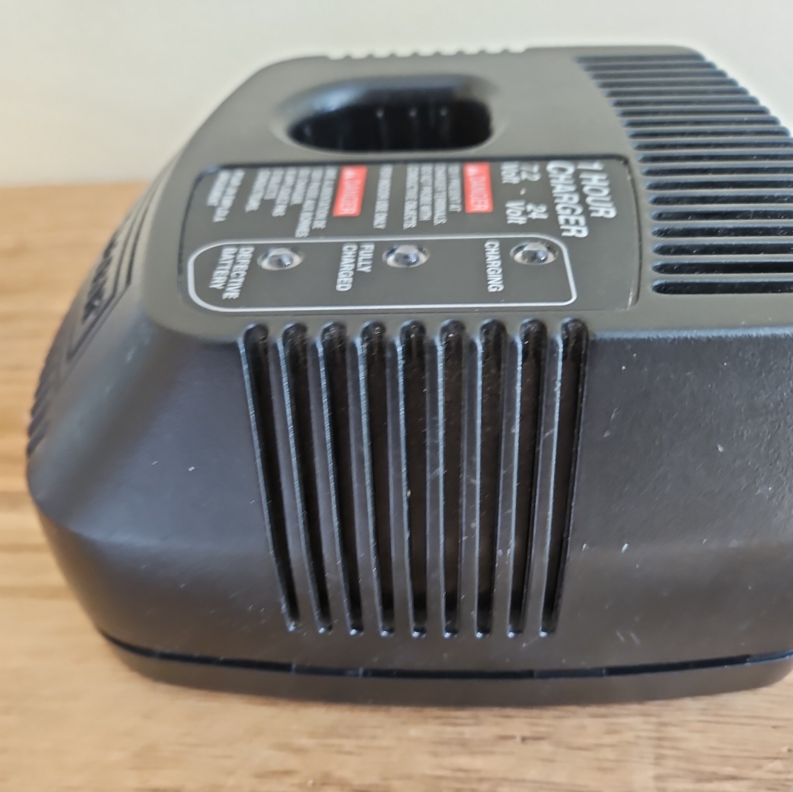 Craftsman Tool 1 Hour Battery Charger ONLY 1425301 7.2V-24V Ni-Cd CS1038 WORKING