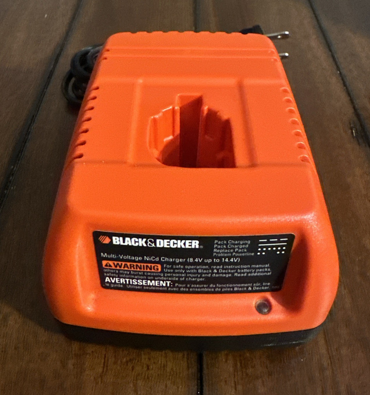 Black & Decker PS1MVC Multi-Voltage NiCd Tool Battery Charger 8.4V to 14.4V