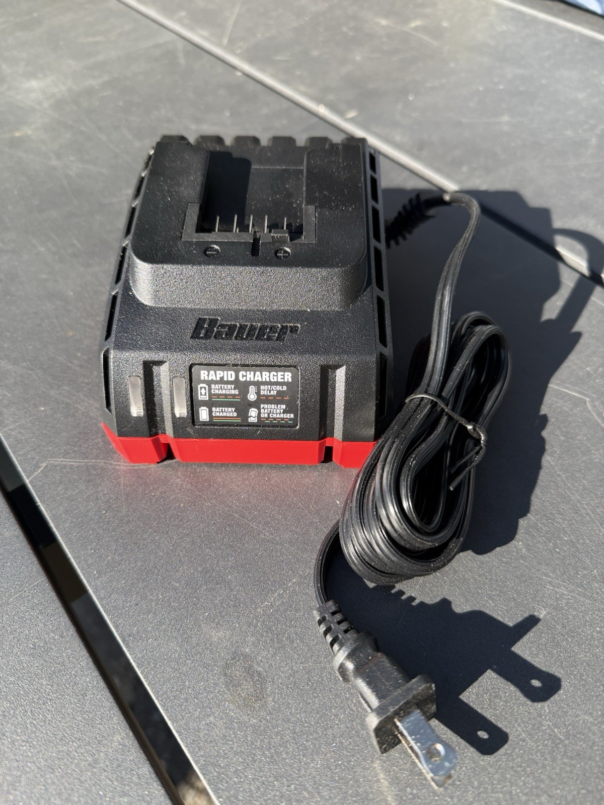 BAUER (1704C-B) 20V 1.7A RAPID BATTERY CHARGER