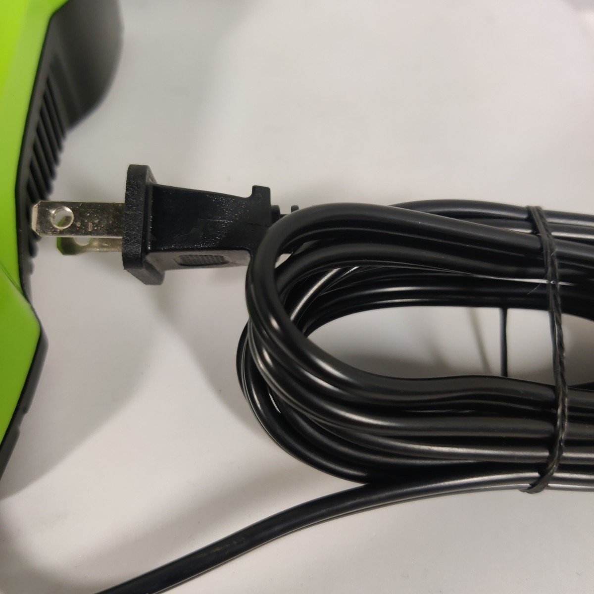 Greenworks 24V Lithium-Ion Rapid Battery Charger Model 2903102 ( Excellent )