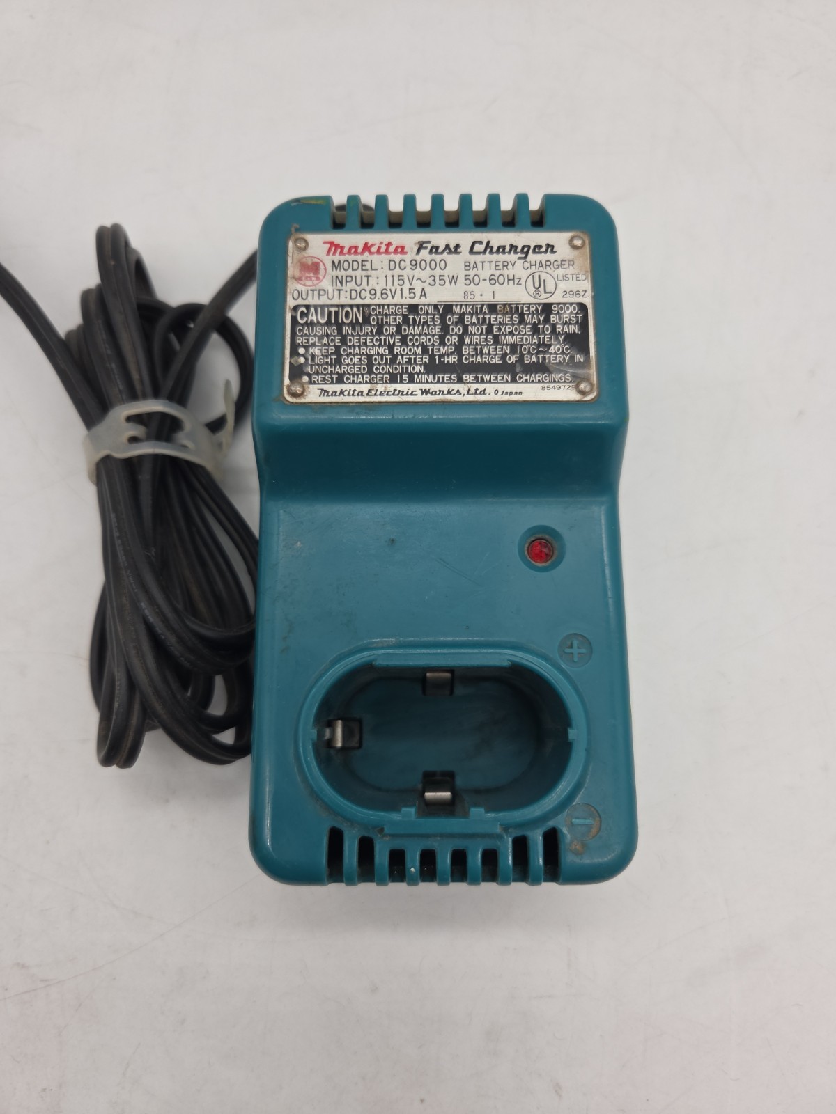 Makita DC9700 Fast Battery Charger 7.2v 9.6v 1.5a 35W -TESTED WORKING