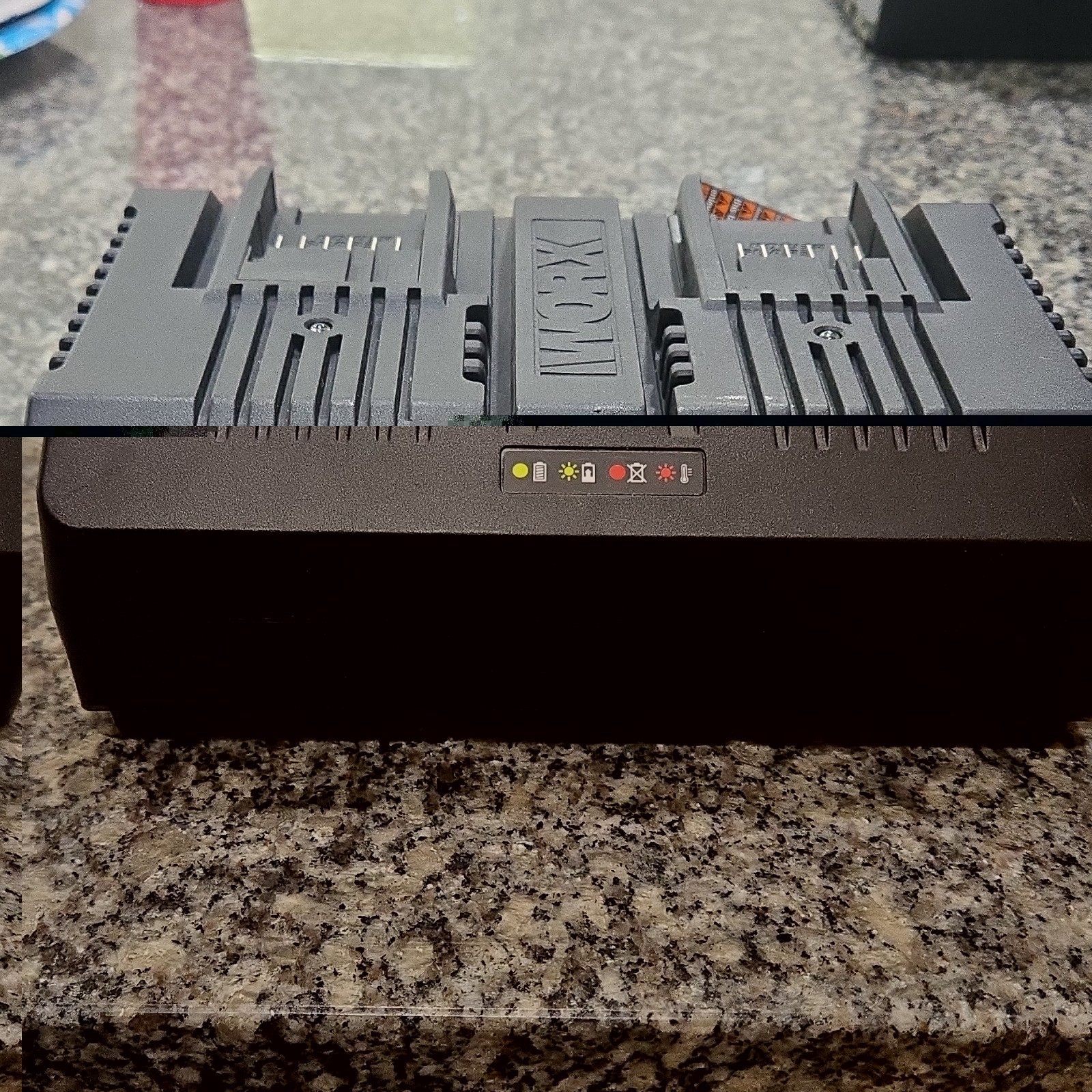 WORX Dual Slot 20V Battery Charger Black Charges 2 Batteries Open Box