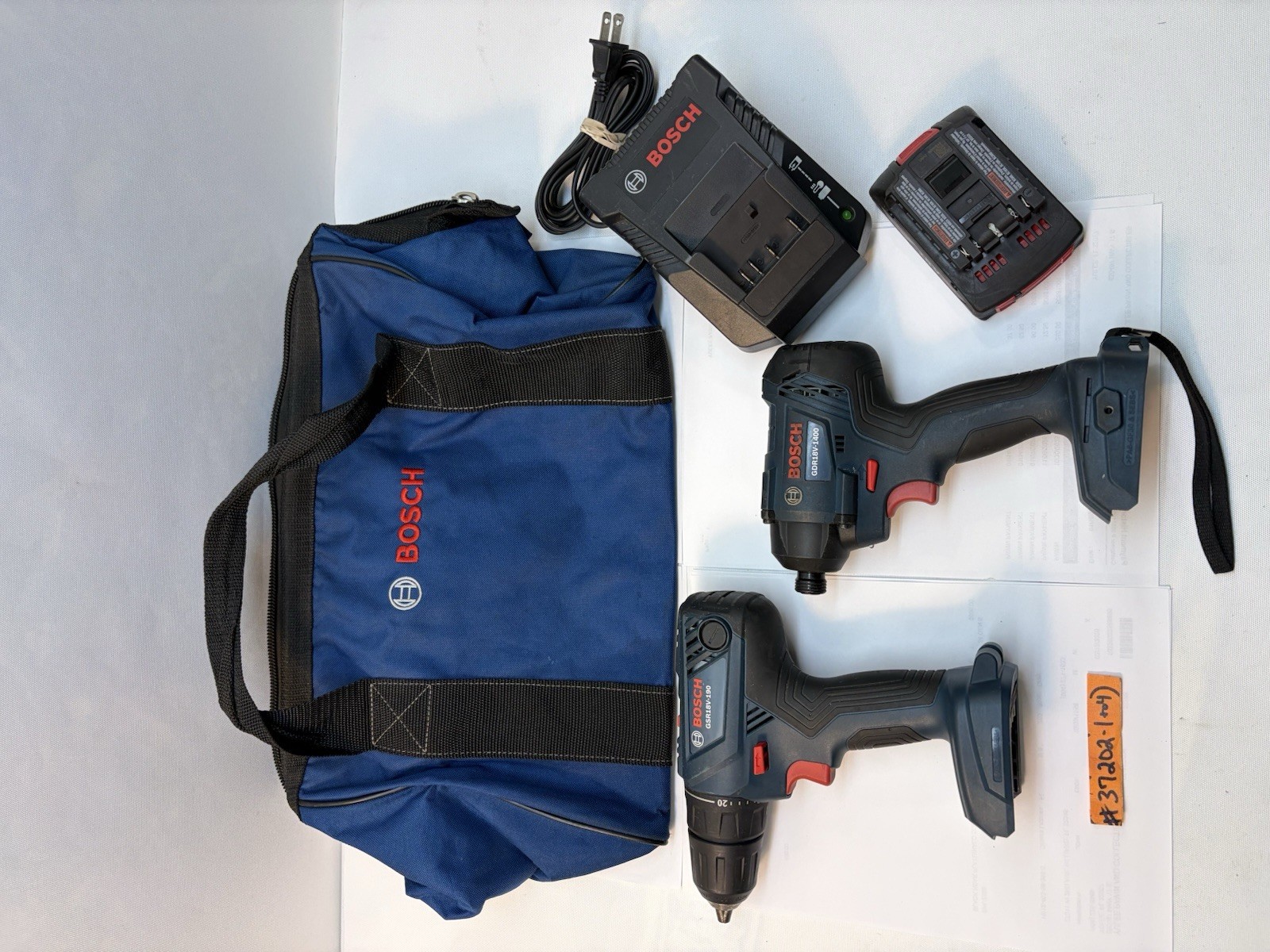 BOSCH GSR18V-190 & GDR18V-1400 W/ ONE 18V BATTERY & CHARGER W/ CARRYING BAG