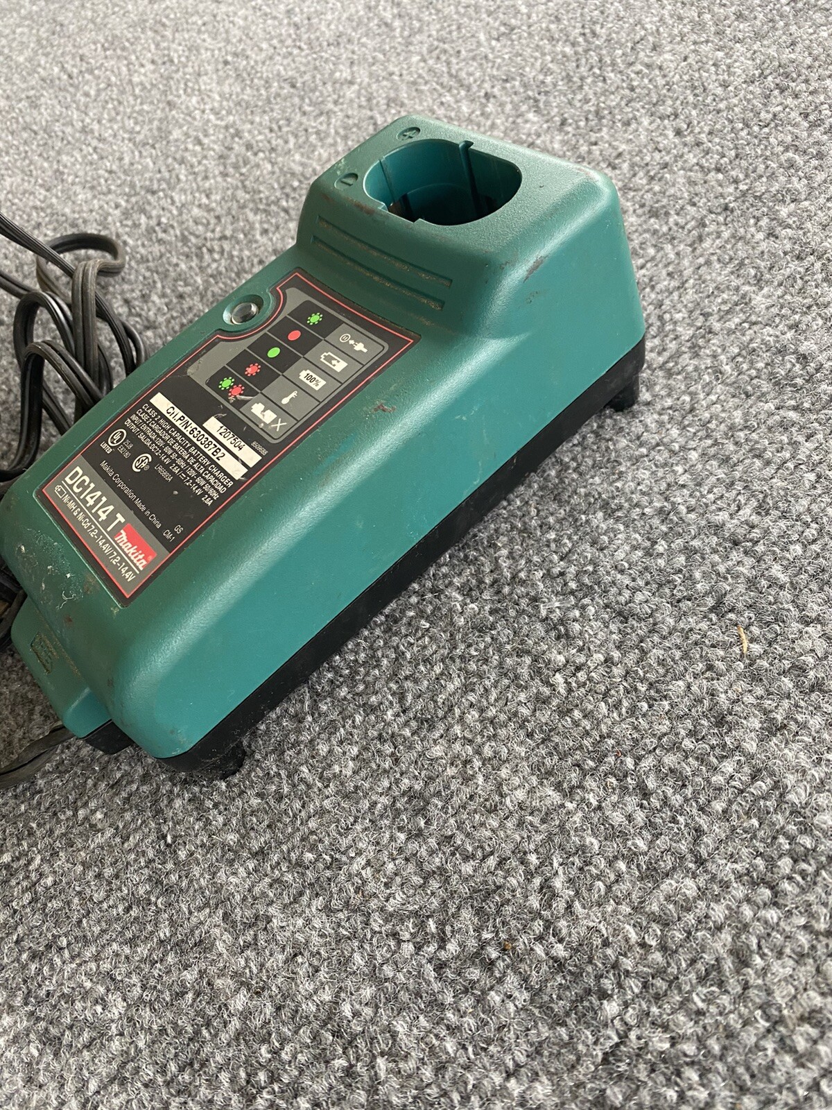 Makita DC 1414T OEM Genuine 7.2-14.4V Ni-MH Ni-Cd Battery Charger