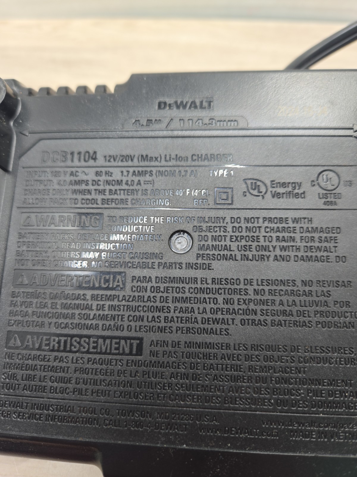 New DEWALT DCB1104 DCB115 12V – 20V MAX Li-Ion High Speed Charger
