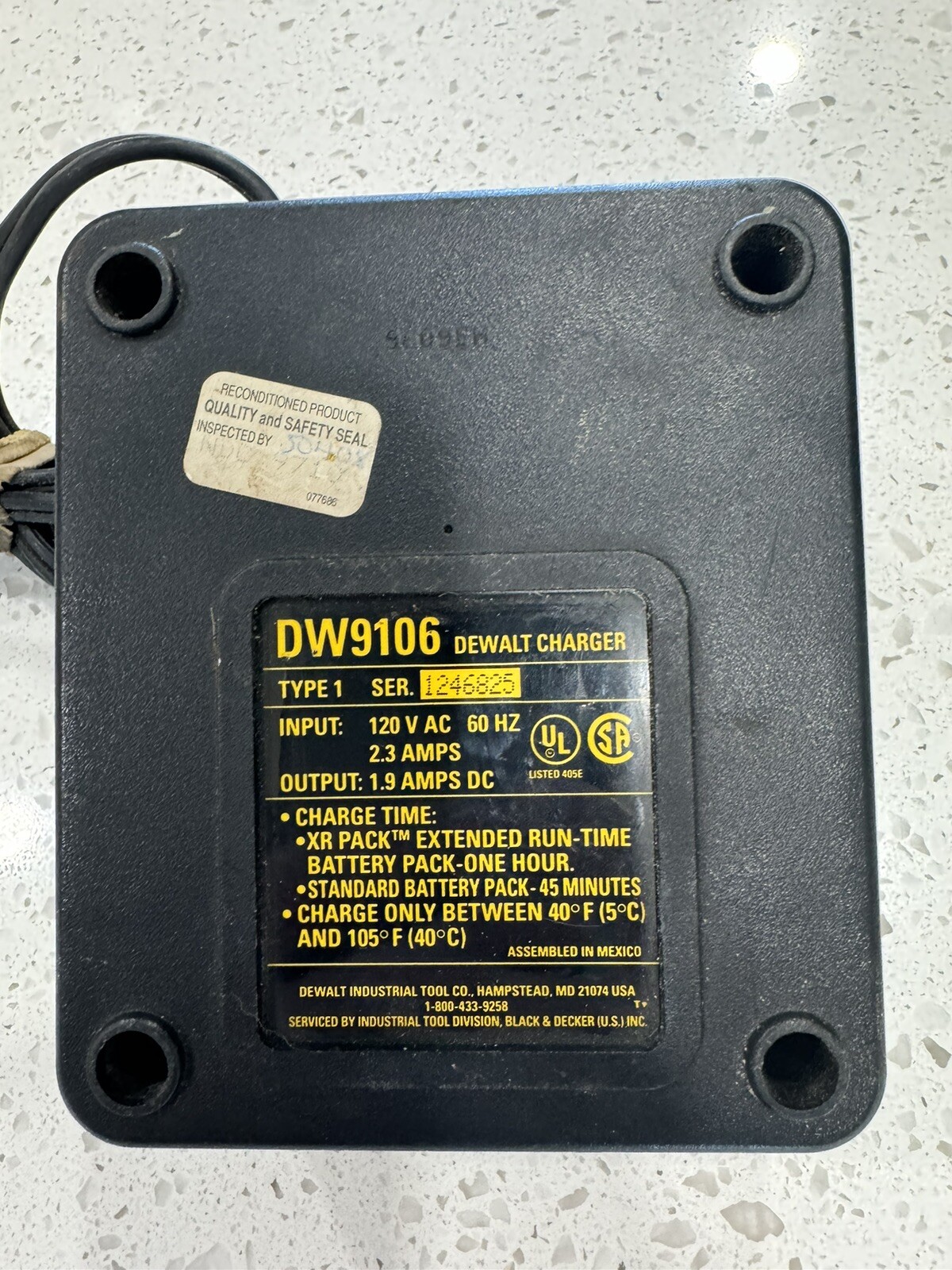Dewalt DW9106 Battery Charger XR Pack One Hour Charge 7.2 to 14.4v