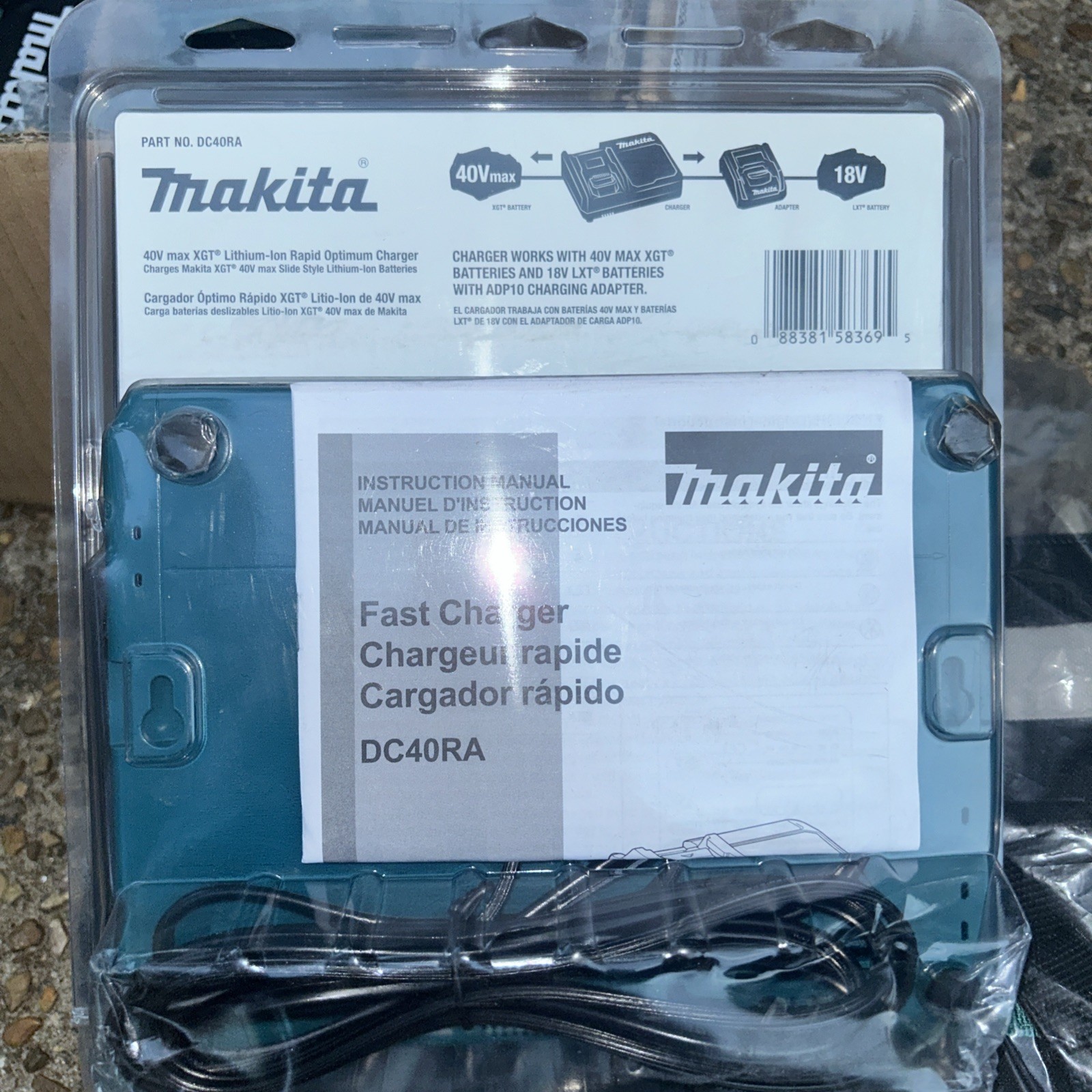 Makita DC40RA 40V Max XGT Rapid Optimum Charger – Black/Teal – New