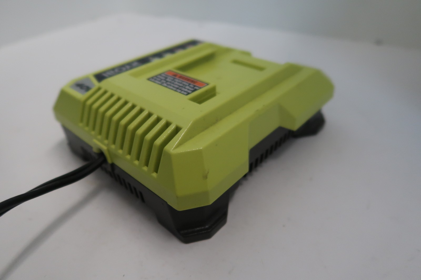 Ryobi OP401 40V Li-Ion Battery Charger (‎140199003)