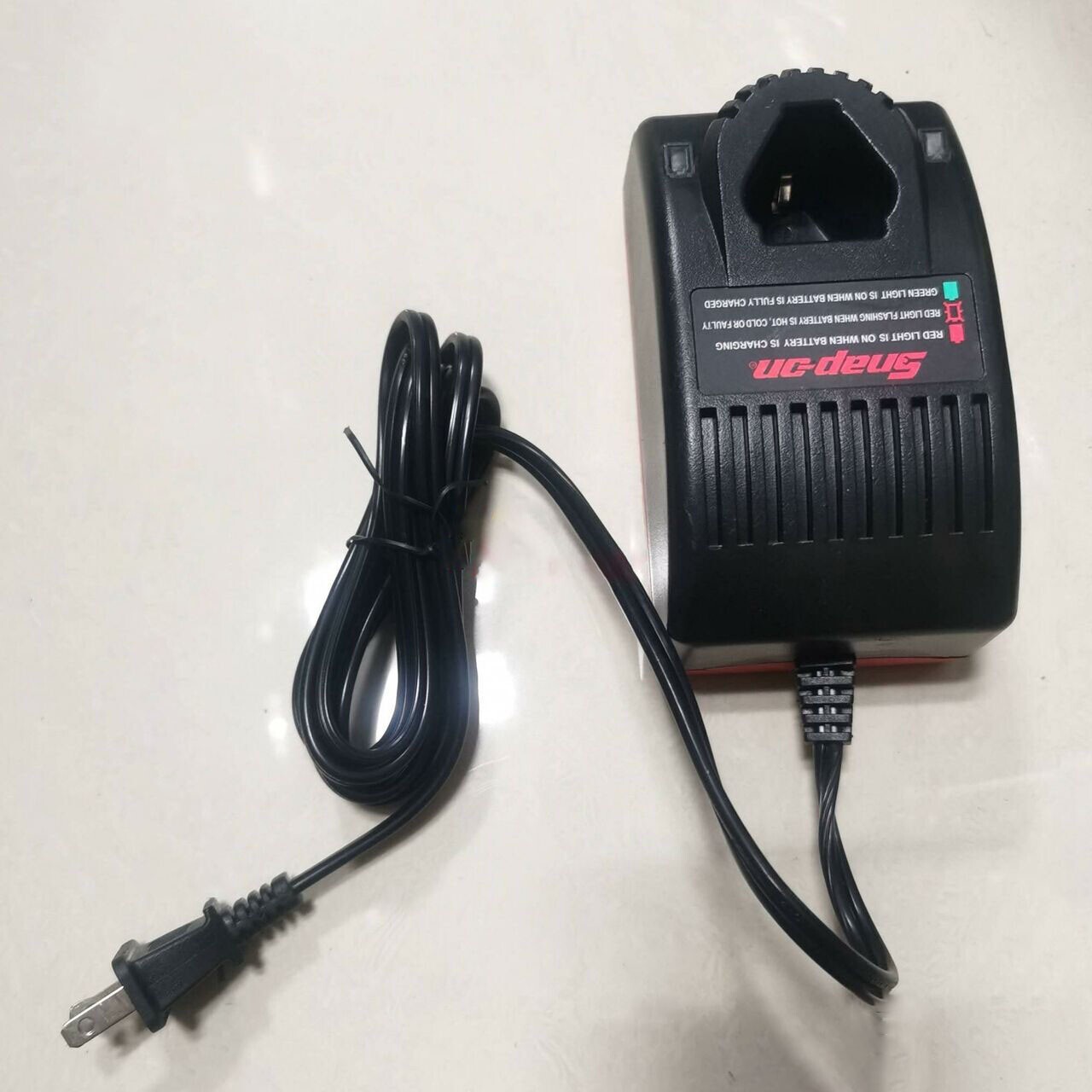 1PC NEW Battery Charger For Snap On CTC572 CTC-572 7.2V DC 0.8A 120V AC