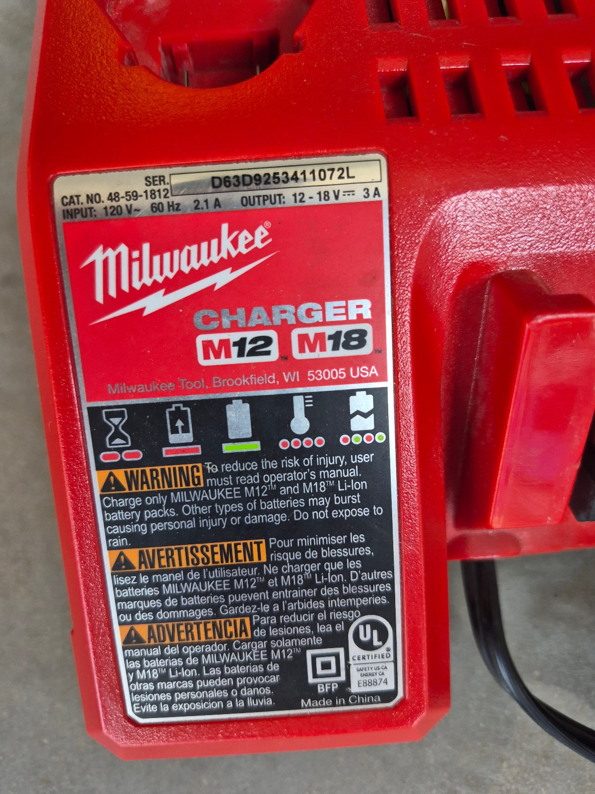 Milwaukee M18-M12 charger No. 48-59-1812