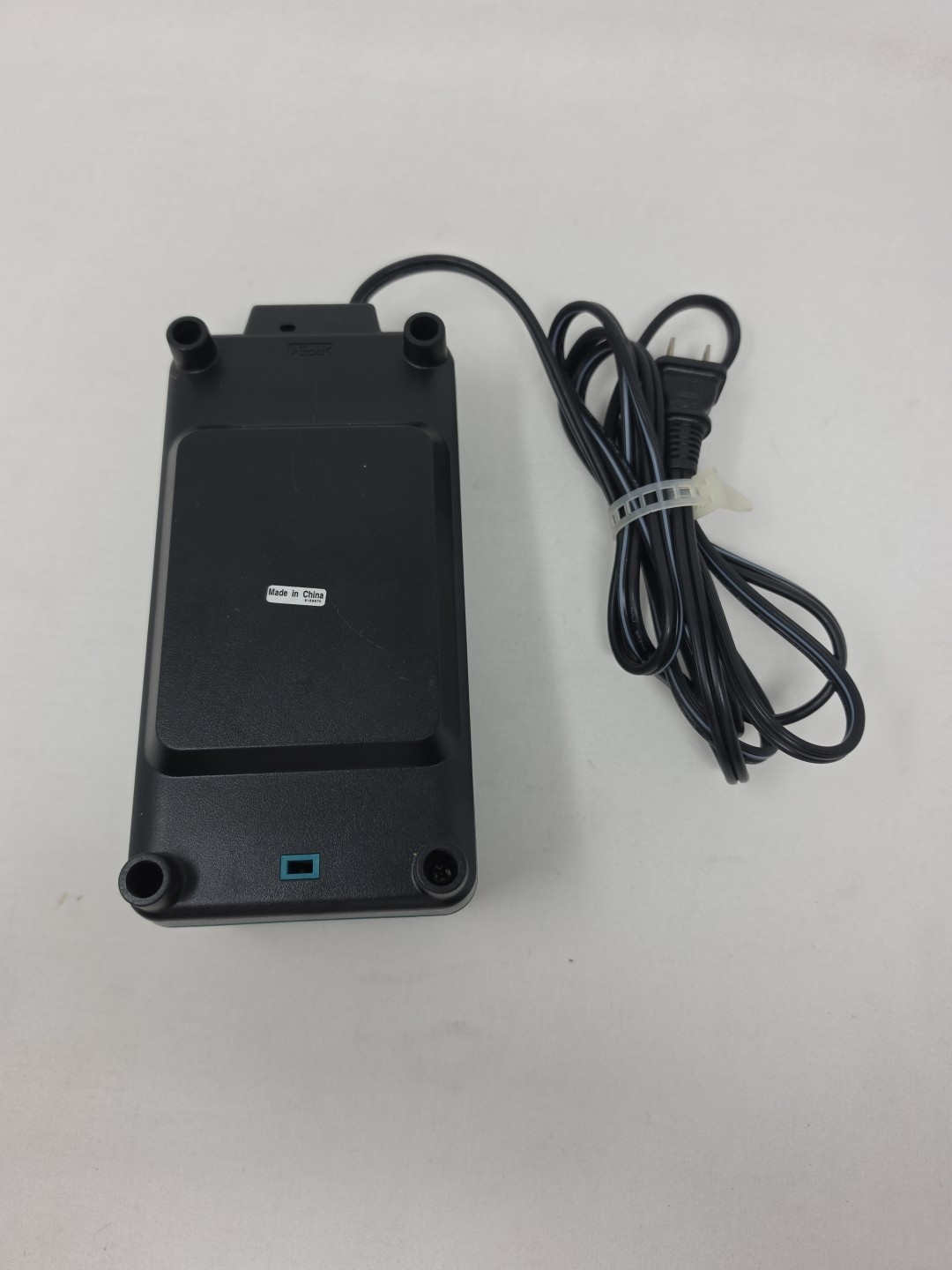 Makita DC1414T 7.2v 9.6v 12v 14.4v Ni-Mh Ni-Cd Charger TESTED & WORKS Used