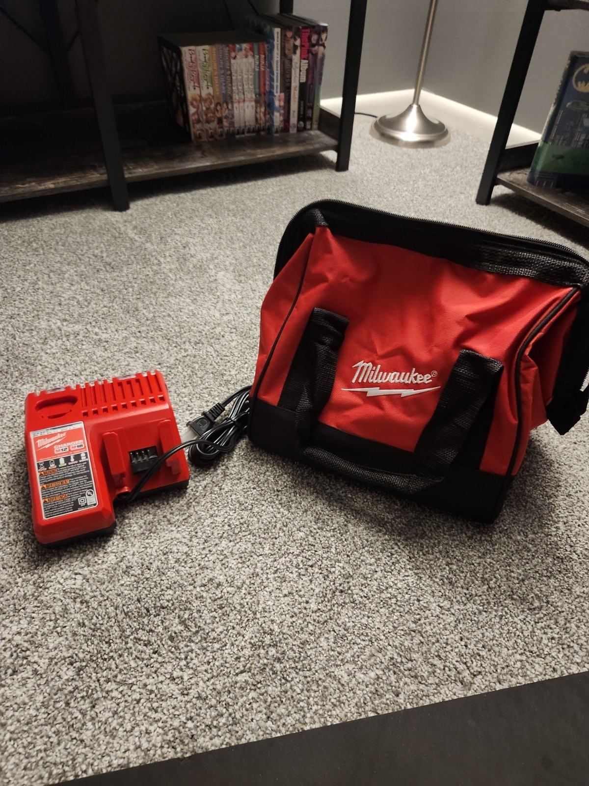Milwaukee 48-59-1812 Charger M12 M18 & Contractor Bag