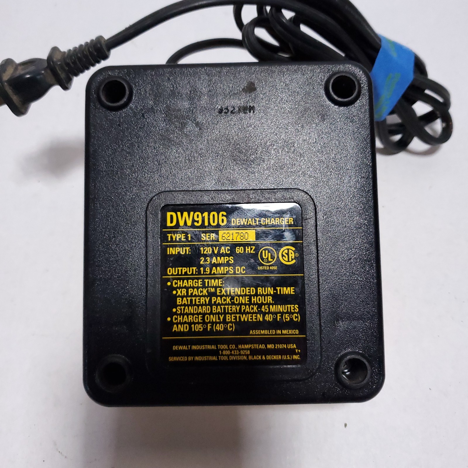 DeWalt XR Pack Extended Run Time One Hour Charger DW9106