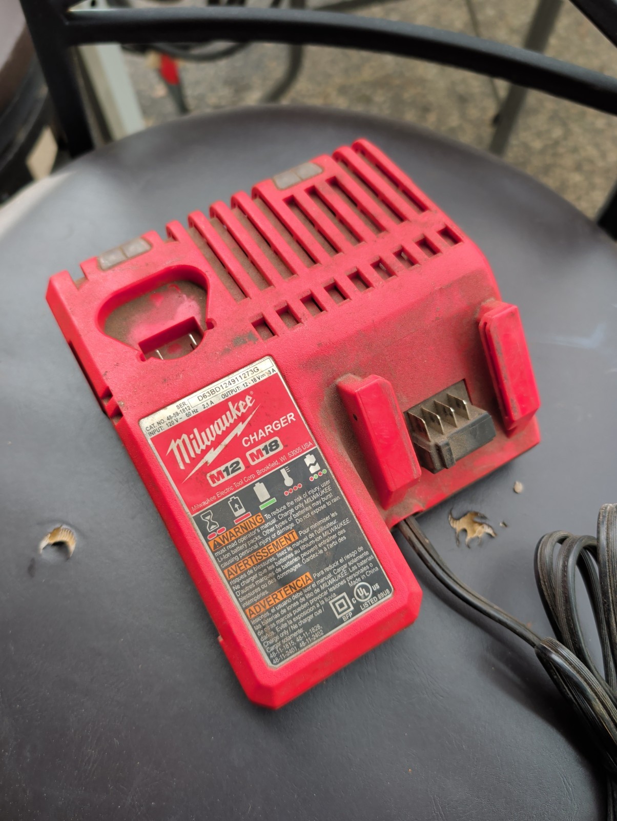 milwaukee m12 m18 18v battery charger 48-59-1812