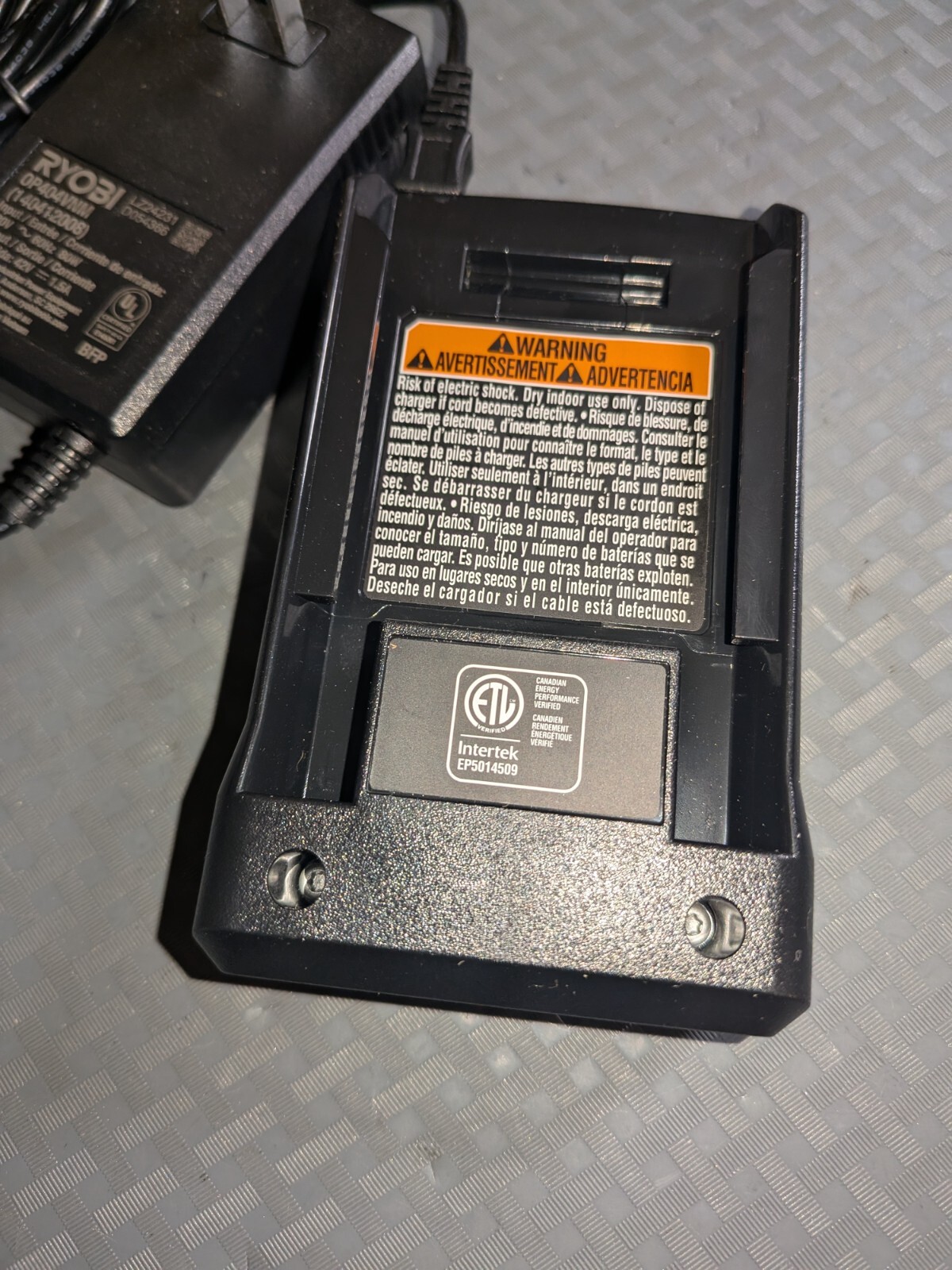 RYOBI 40V Lithium Battery Charger (OP404)