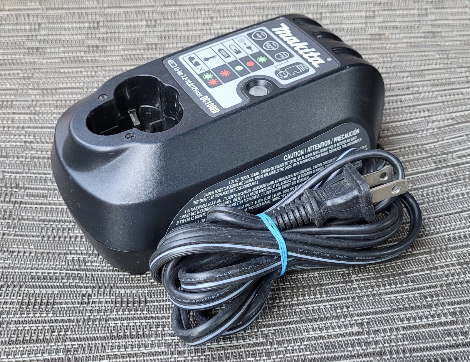 Genuine Makita DC10WB Battery Charger-Li-Ion 7.2V-10.8V “Tested & Works”