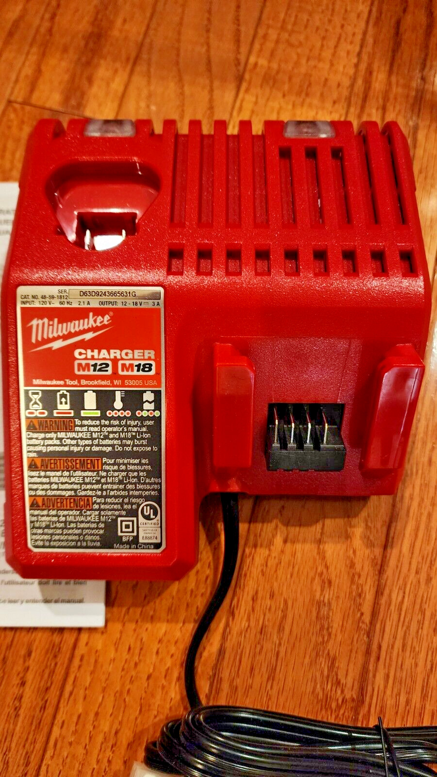Genuine MILWAUKEE 48-59-1812 18V M12 / M18 LITHIUM ION CHARGER