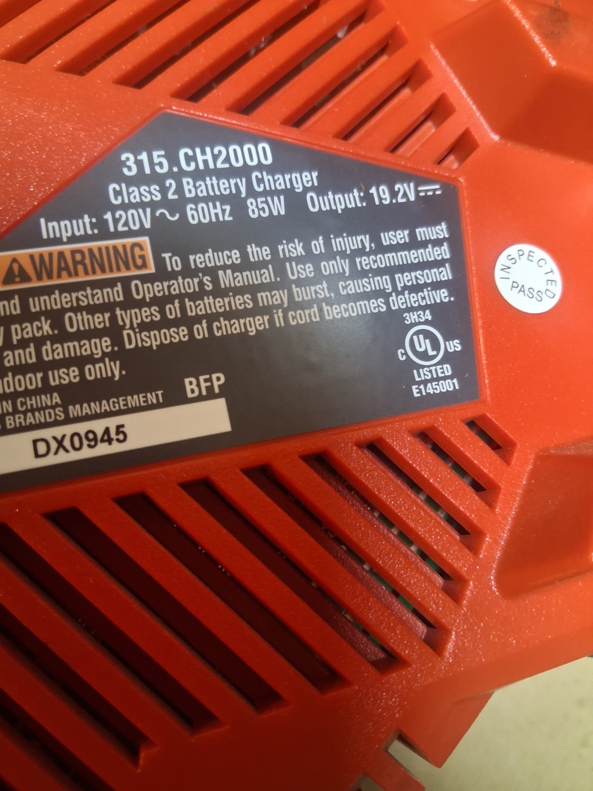 Craftsman C3 19.2v 4-Port Maintenance Station w/ Wall Mount 315.CH2000 Tested