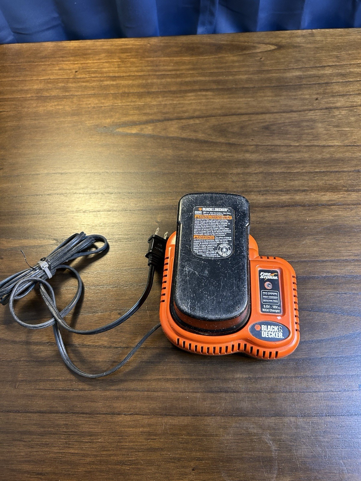 Black & Decker FSMVC Fire Storm 9.6-18V Ni-Cd CHARGER & 18V Battery OEM