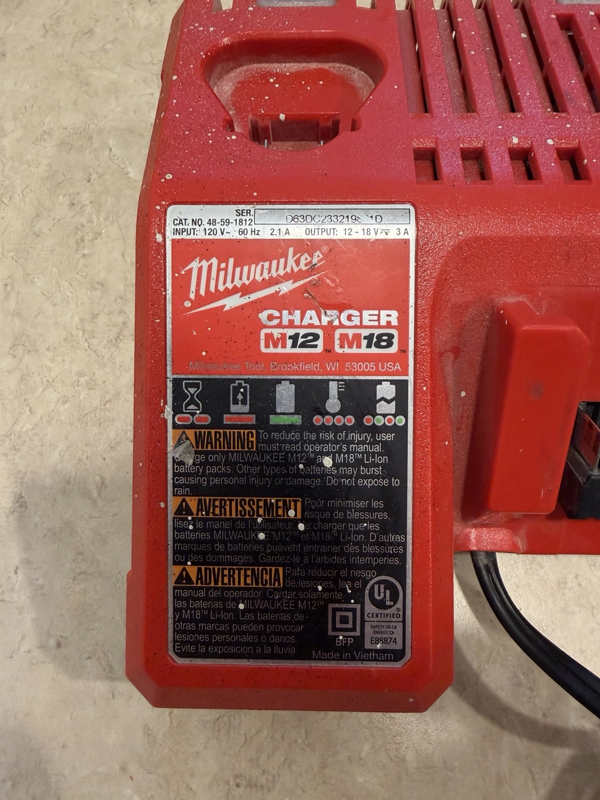 Milwaukee 48-59-1812 M12/M18 12-18V Battery Charger w/ Power Cord 1-Batt