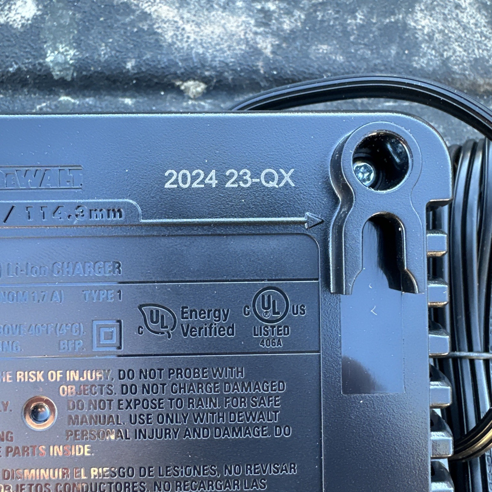DeWalt DCB1104 4A Charger 12V / 20V MAX Lithium-Ion Genuine