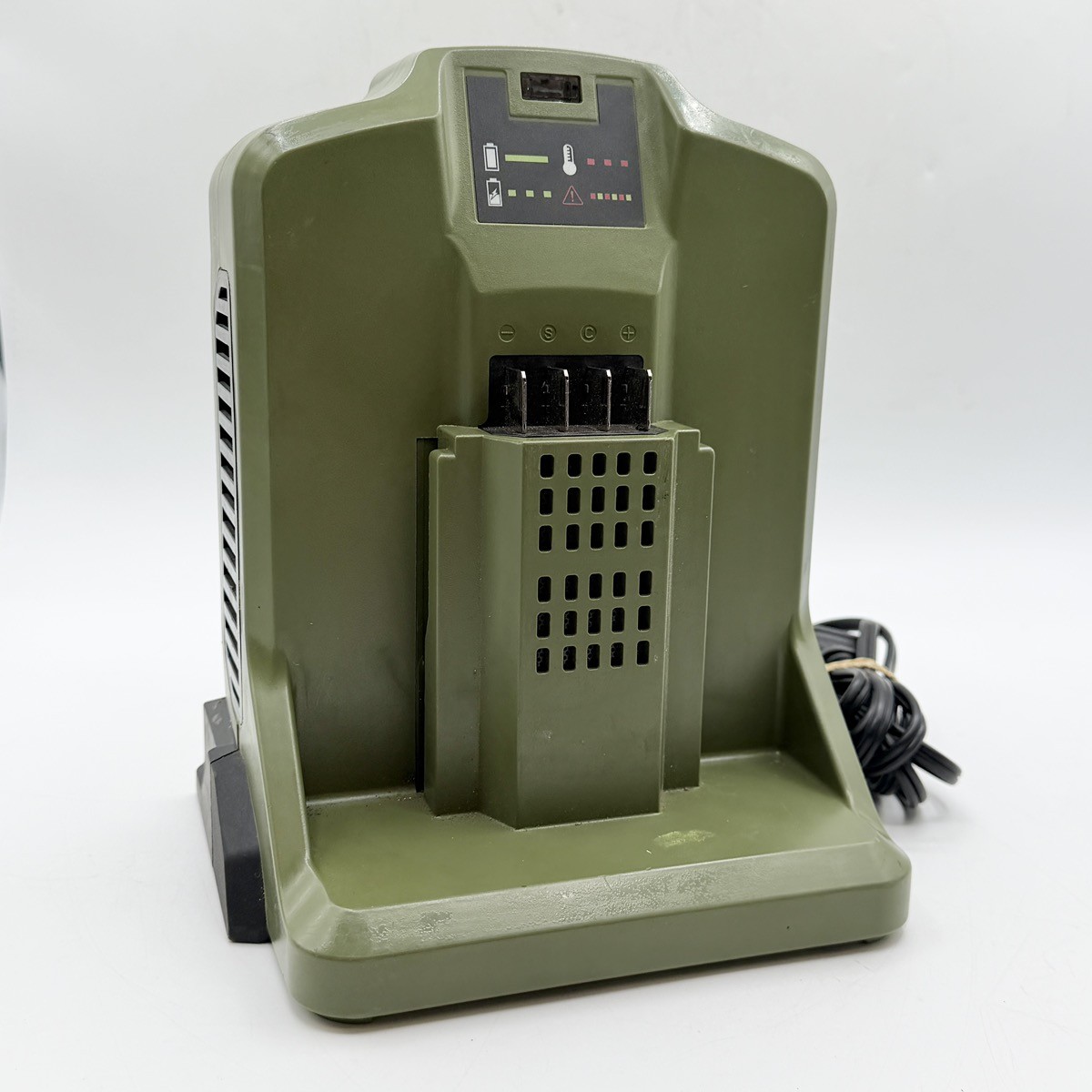 Green Machine GMBC6200 62V Charger with Cooling Fan (CP1023039)