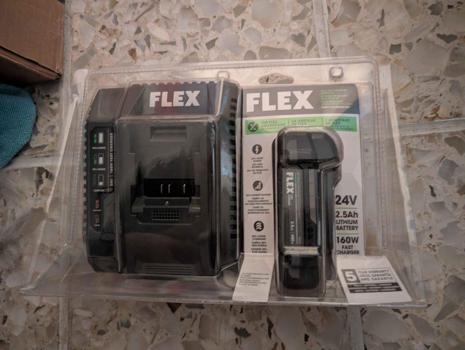 NEW FLEX 24v Starter Kit w/ 2.5Ah Li-ion Battery & 160W Fast Charger FX0411-1A