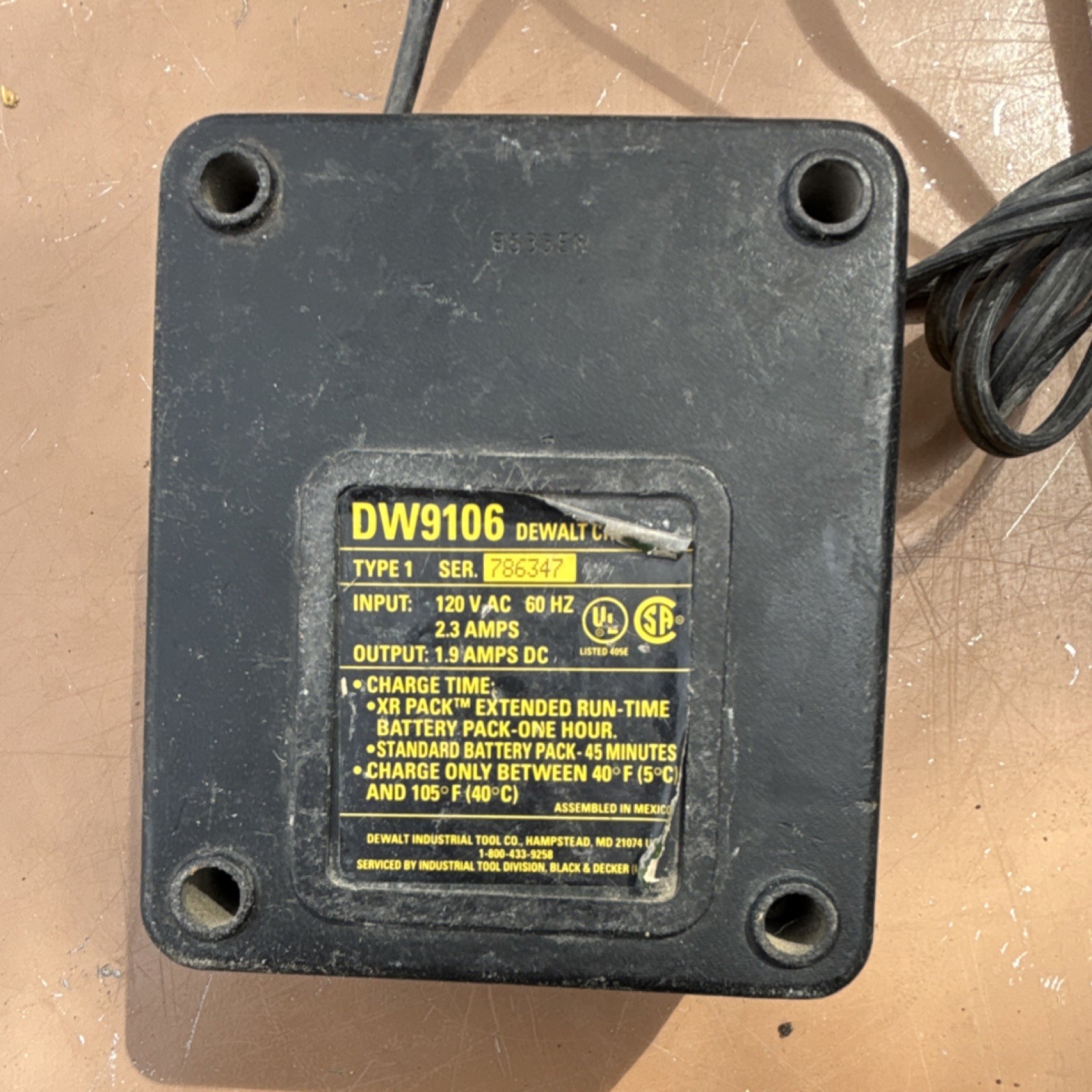 DEWALT DW9106 XR Battery Charger 120V 2.3A Yellow Single Battery MPN DW9106