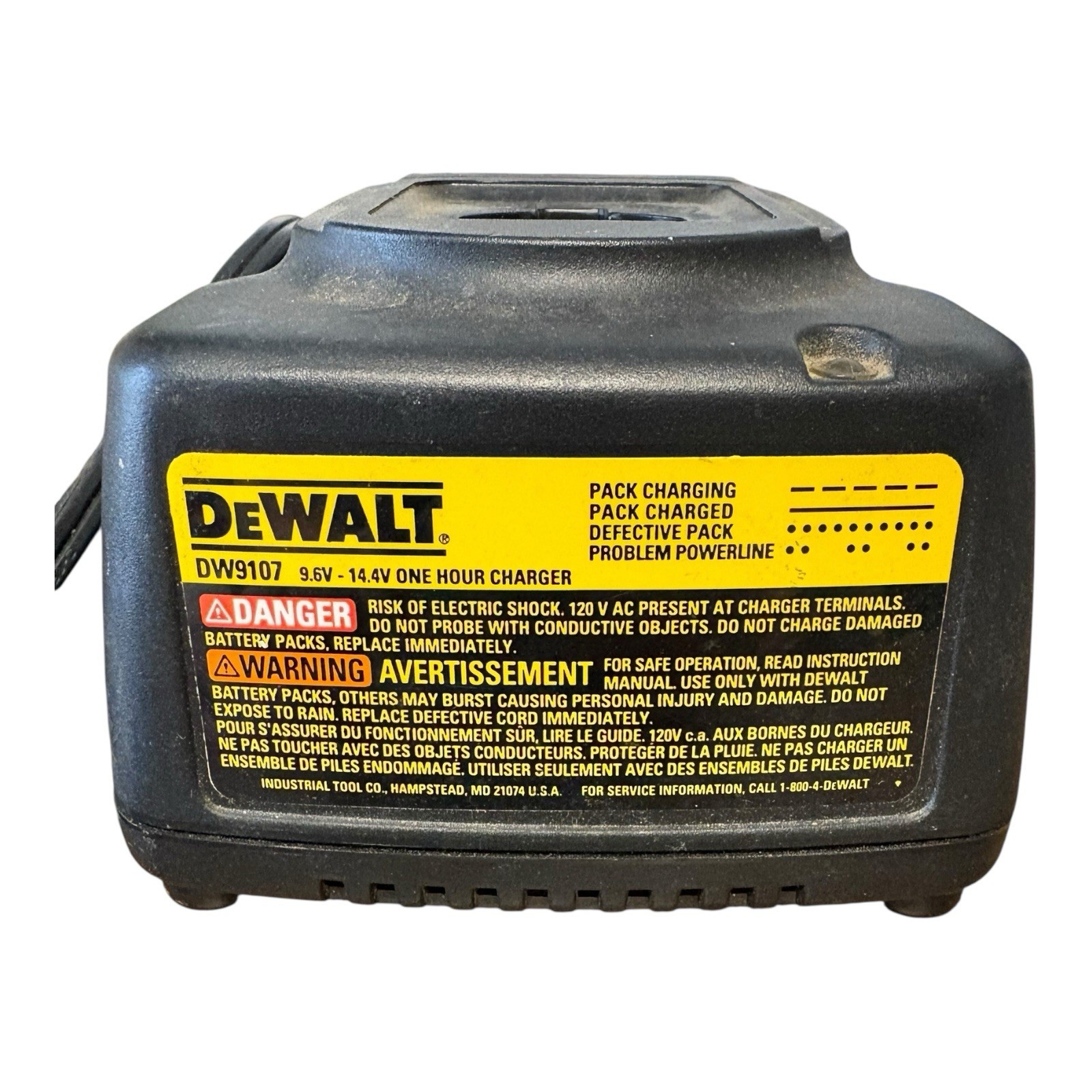 DEWALT DW9118 Battery Charger – Black