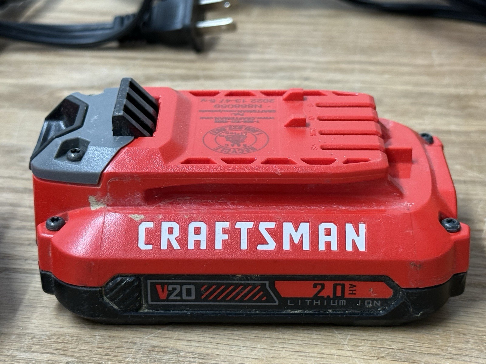 Craftsman Battery Charger 12V-20V CMCB102 and 2 20V Batteries CMCB101