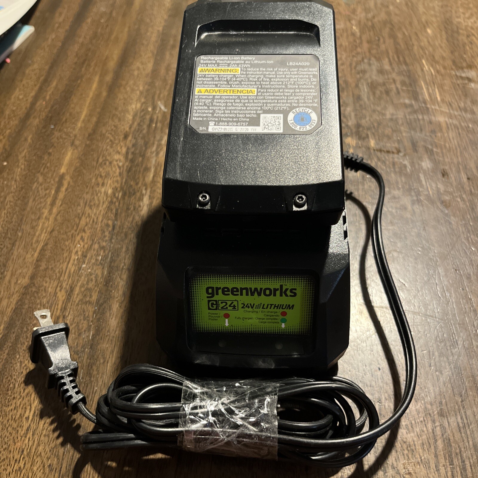 24V GreenWorks Lithium Ion Battery Charger And 2Ah Lithium Ion Battery