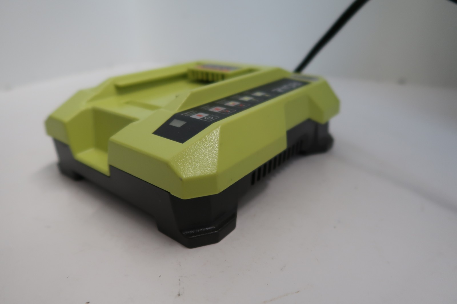 Ryobi OP401 40V Li-Ion Battery Charger (‎140199003)