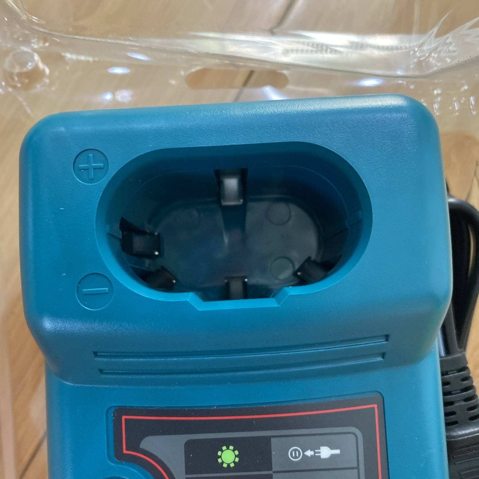 Makita DC1804 T Genuine Multi-Voltage Battery Charger 7.2v-18v OEM – New Opened
