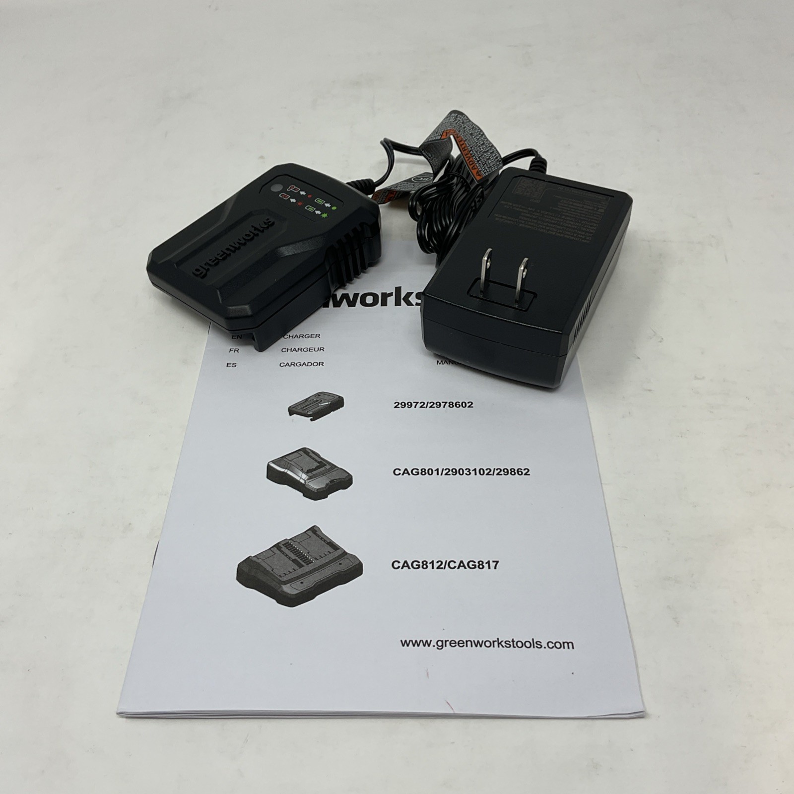 OEM Greenworks 24V Compact Battery Charger 2978602 24 Volt + owner’s manual