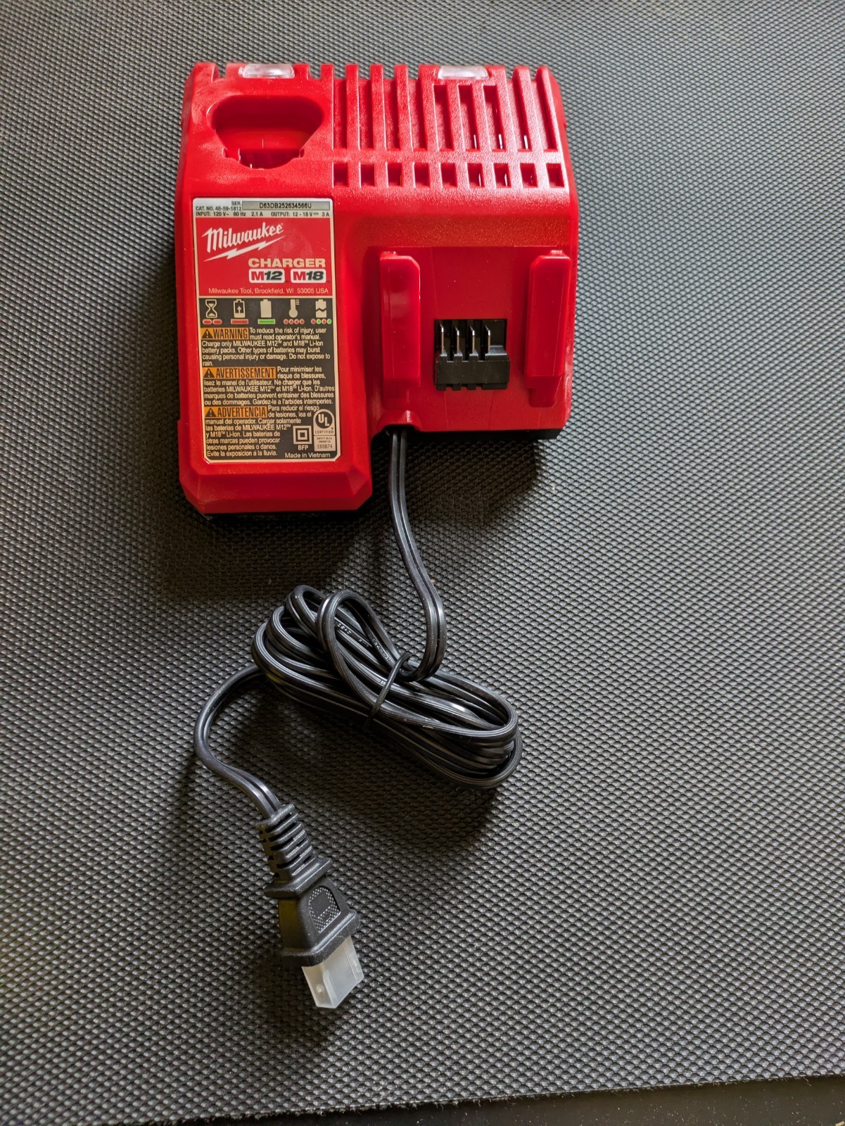 New Milwaukee M12-M16 Charger 48-59-1812