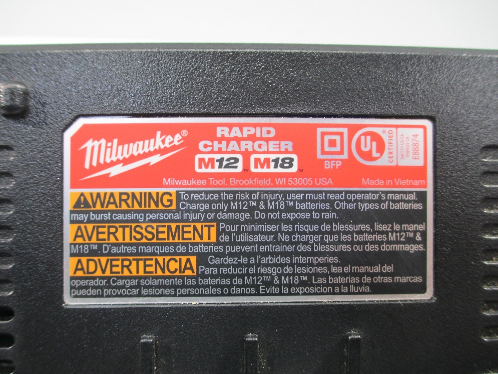 MILWAUKEE 12V 18V MULTI-VOLT LITHIUM ION RAPID BATTERY CHARGER OEM 48-59-1808
