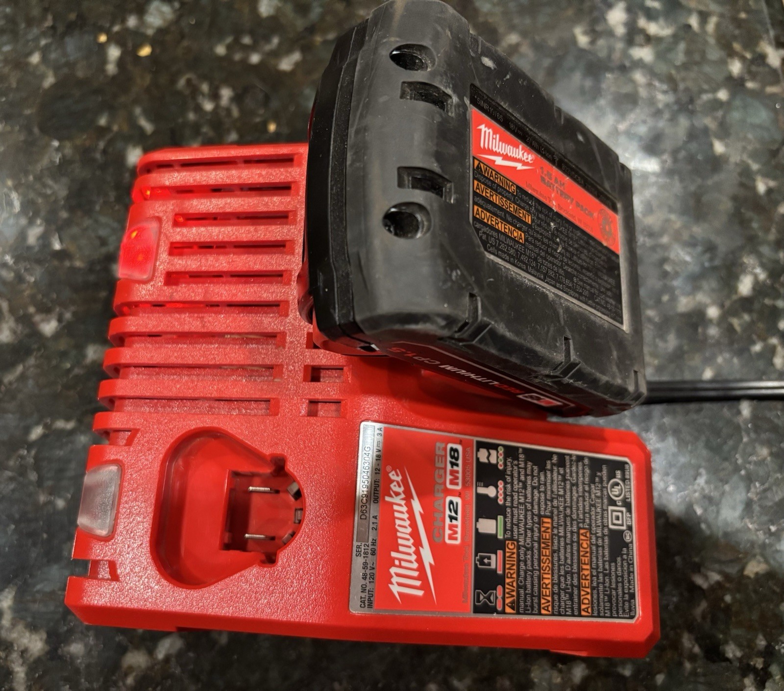 Milwaukee Charger M12 M18 With M18 CP 1.5 Lithium Battery – Excellent Condition!
