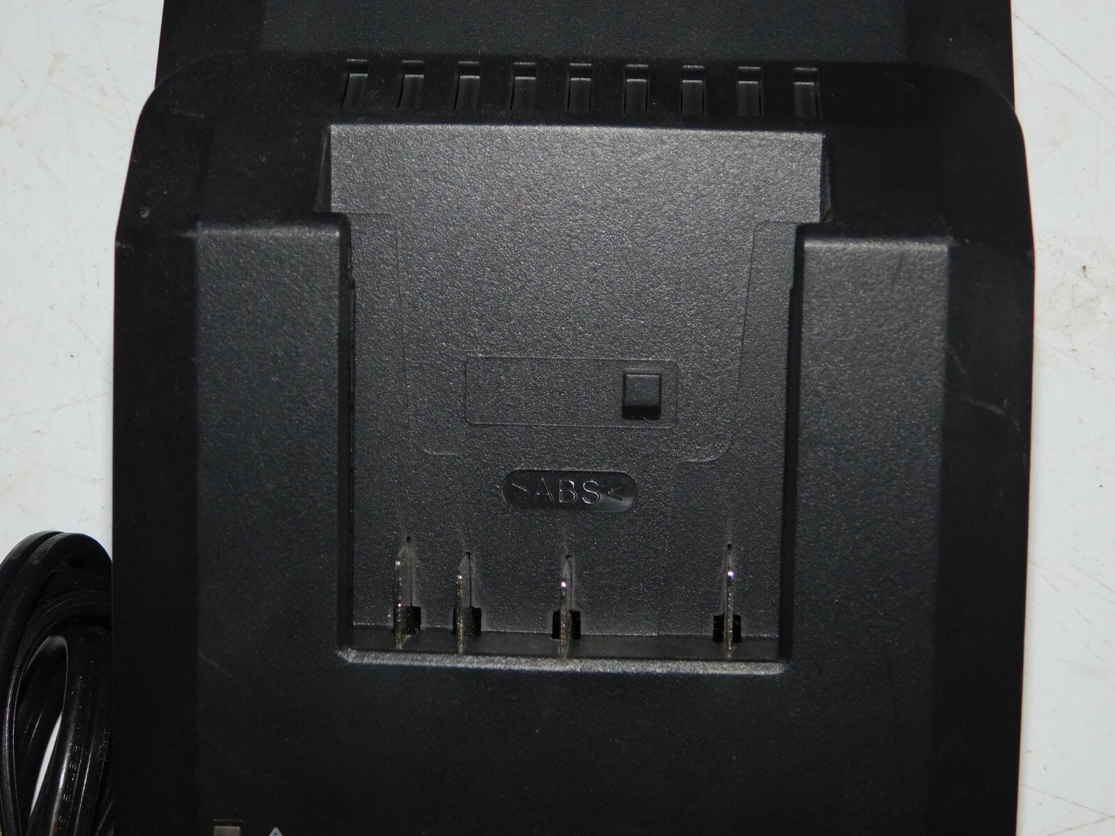 Bosch Professional 18V-40 Li-Ion Battery Charger GAL 18V-40
