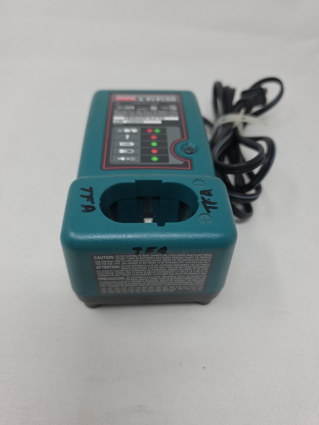 Makita DC1414T 7.2v 9.6v 12v 14.4v Ni-Mh Ni-Cd Charger TESTED & WORKS Used