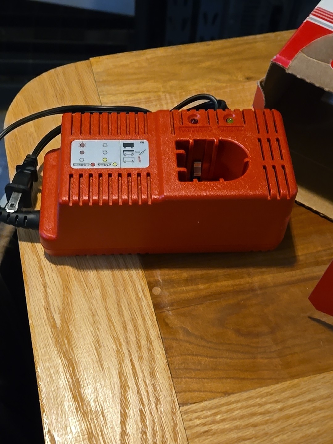 Vintage Milwaukee 7.2V/9.6V/12V Battery Charger 48-59-0192 NEW